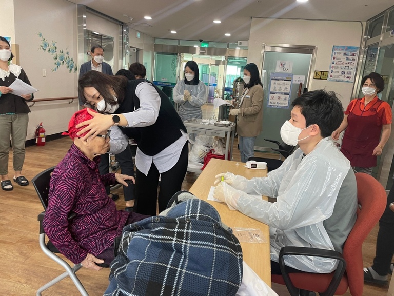 코로나19 바이러스 백신 접종
