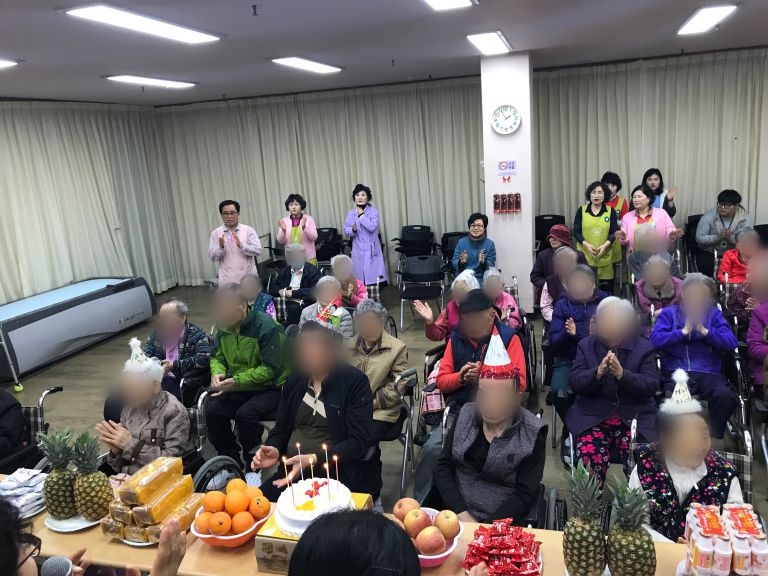 ★3월 어르신 생신잔치★